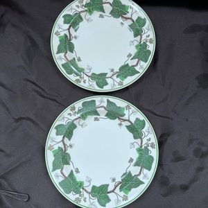 2 PCs Wedgwood Napoleon Ivy Green Queensware 7” Dessert‎ Plates Vintage Mint